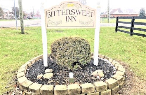 Paulding Apartment | Apt. 5 - Ensuite Bath, Roku, Kitchenette, Full