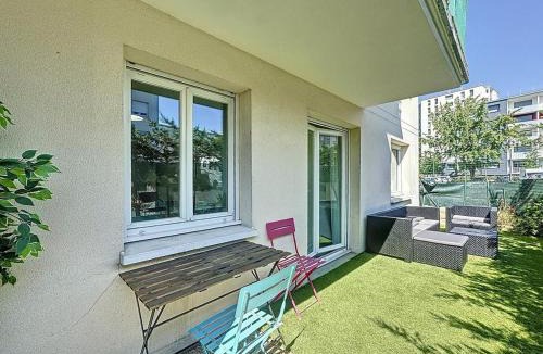 Les Louvrais Apartment | Apt 5p cosy avec terrasse - Paris Cergy pontoise