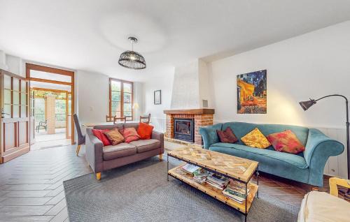 Jaulgonne House | Apt C