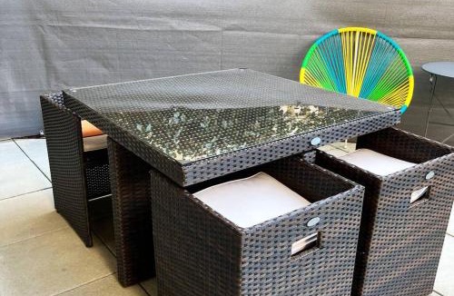 Le Plessis-Robinson Apartment | Apt cosy 6P Terrasse privee 10min Paris RER