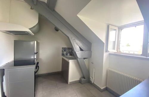 Saint-Hilaire-du-Harcouet Apartment | apt cozy refait à neuf à 5min du centre ville