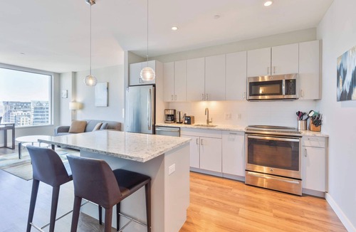 Seaport District Apartment | Apt Downtown Seaport with Access to Terrace