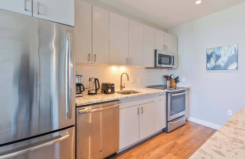 Seaport District Apartment | Apt Downtown Seaport with Access to Terrace