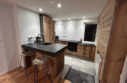 Huez Apartment | Apt. duplex of 72 m2, 3 bedrooms, in the heart of Alpe d'Huez garden