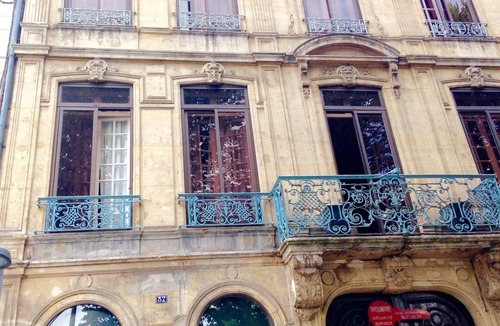 Quartier Vieux Marche-Cathedrale Apartment | Apt. in Rouen, 3/5 people, 93 sq.m, fireplace, terrace, quiet, easy parking