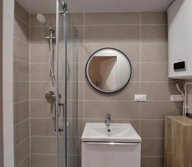 Zola - Pressense Apartment | Apt Lyon Flachet