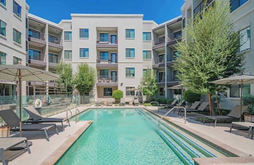 Orange Heights Apartment | Apt Near Attractions | Pool, Gym, Parking & W/D