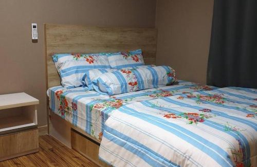 Ragunan Apartment | Apt Pejaten Park 1 BR Brown with Netflix, DisneyHot & Swimming Pool