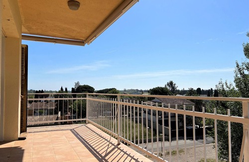 Bon Relax Apartment | Apt Sant Pere Pescador - Pool & Wifi, Terrace Field View