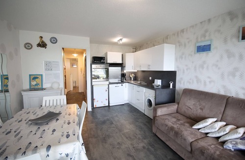 Le Touquet-Paris-Plage Apartment | Apt with balcony sea view, 4 p., full SOUTH, 3 *.bien placé, près des commerces