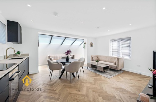 Chiswick Riverside Apartment | Apt2 Exclusive 1Bed Flat Chiswick Business Park!