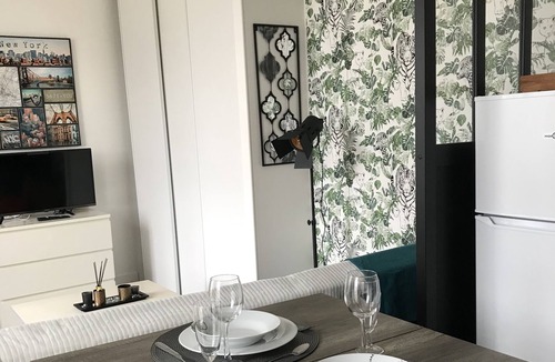 Charleville-Mezieres Apartment | AptCosy⭐️Hyper Center⭐️100m Place Ducale⭐️WifiNetflix