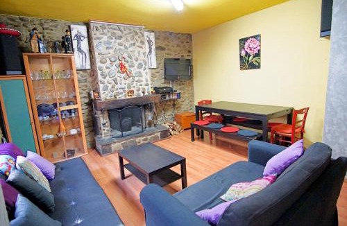 Bourg-Madame Apartment | Apto cerca de Puigcerda con chimenea