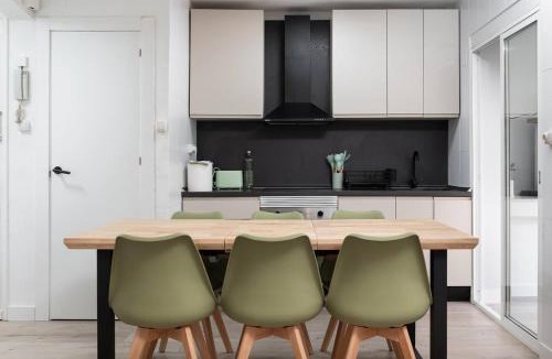 Abena Apartment | Apto Pirenarium l CINE l Parking l Wifi l trastero