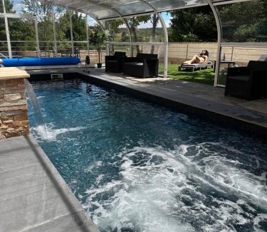 El Burgo de Osma Apartment | Aptos LA QUIMERA DE AITANA Piscina todo el año
