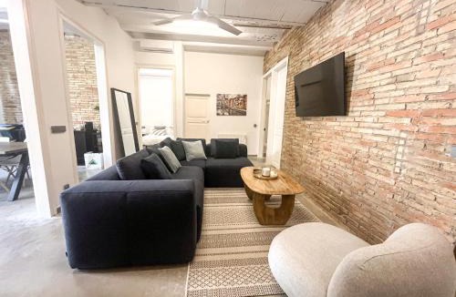 Barri Vell Apartment | Aptw Pool in heart of old town