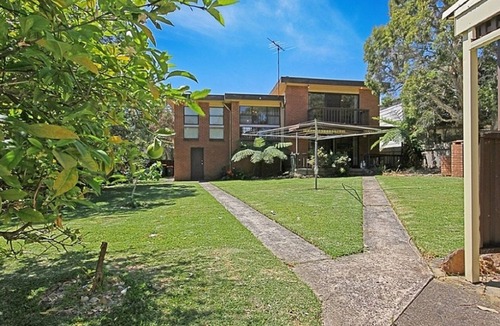 Manyana House | Aqua a basic holiday home