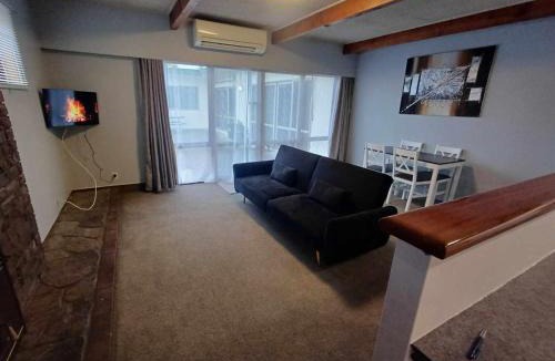 Napier Cabin | Aqua Accommodation