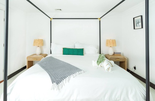 Aquebogue Hotel | Aqua by American Beech - Rooftop Suite