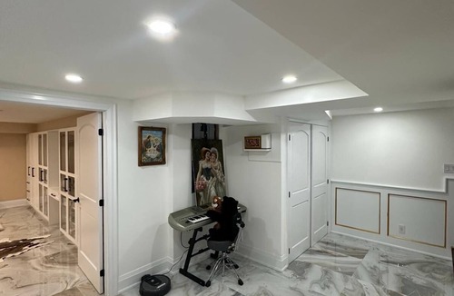 Laval House | Aqua Luxe Residence Laval