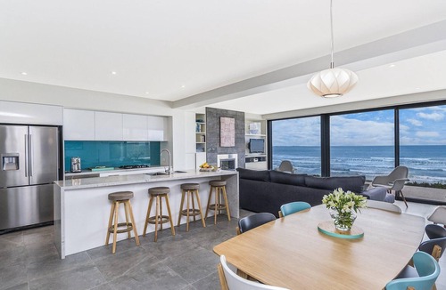 Port Fairy Apartment | Aqua Mist Seascape - refreshing ocean-views