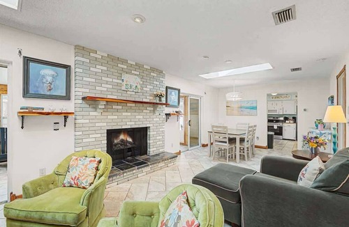 St. Augustine South House | Aqua Queen | Pool 3BR