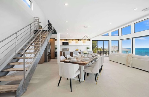 Les Terres Basses Villa | Aqua Rock Summary: Vi