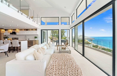 Les Terres Basses Villa | Aqua Rock Summary: Vi