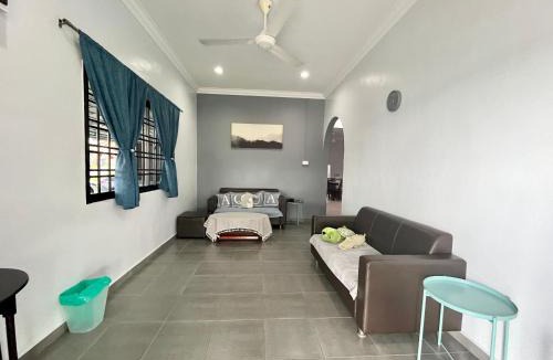 Mersing House | Aqua Shelter