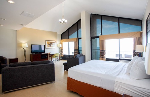 Northeast Virginia Beach Hotel | Aqua Vista Resort Hotel