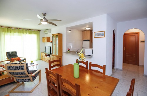 La Pineda Apartment | AQUAMARINA E HomeStay by Turismar