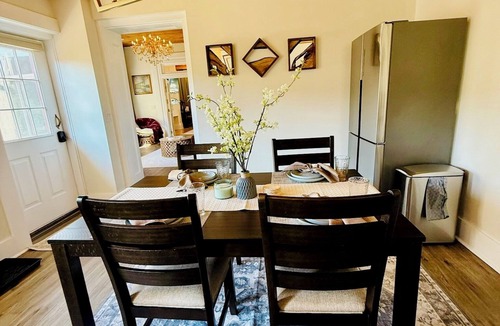 Madison House | Aquantis: Sleeps 6, Pets OK, Steps from Main St