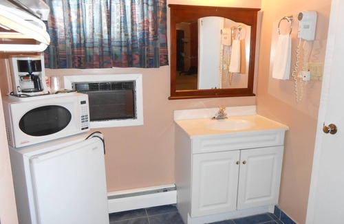 Balderson Hotel | Aquarius Motel