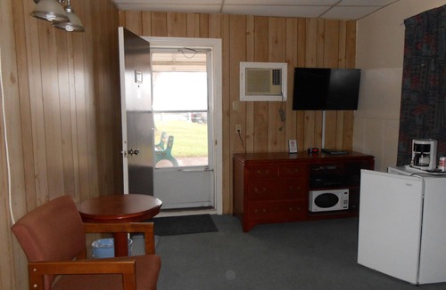 Balderson Hotel | Aquarius Motel