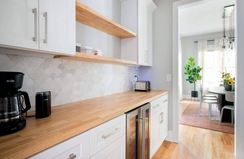 East Atlanta Apartment | Aquarius Rising