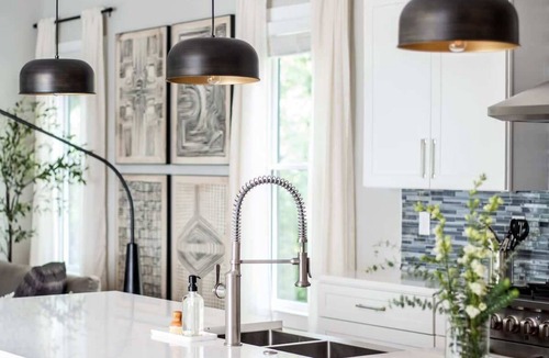 East Atlanta Apartment | Aquarius Rising