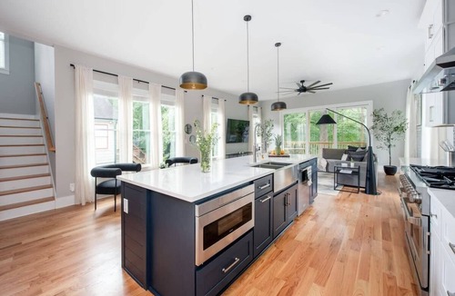 East Atlanta Apartment | Aquarius Rising