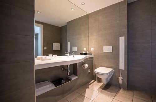 Lausanne Hotel | Aquatis Hotel