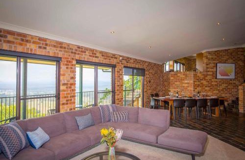 Mount View House | Aquila