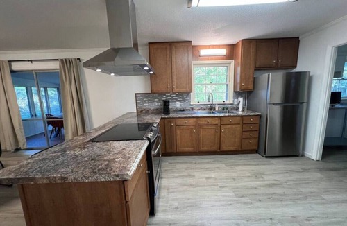 Arabi House | Arabi Cozy and Quiet Getaway