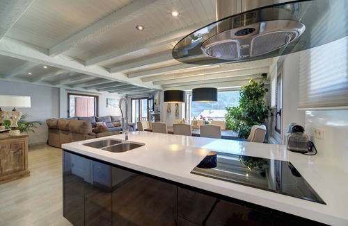 Pujo House | ARANESE HOUSE, A MIX OF RUSTIC AND MODERN STYLE NEAR BAQUEIRA by ETH FLÒC