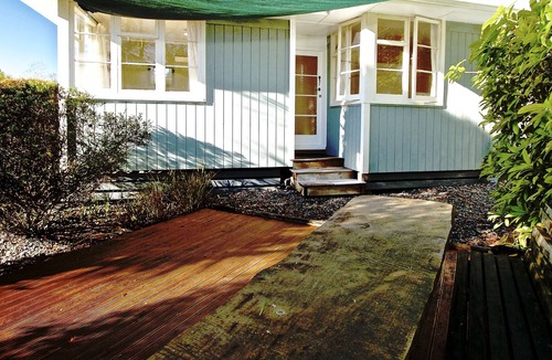 Owhango Cottage | Arapito - Owhango Holiday Home