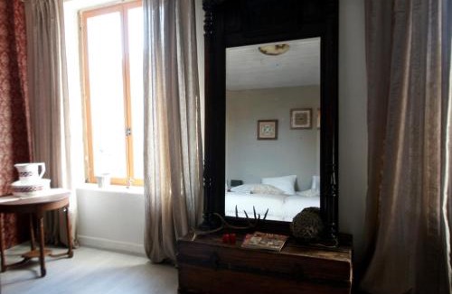 Montfaucon d'Argonne Bed & Breakfast | Arara