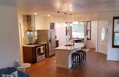 Clinton Bed & Breakfast | Arbor Rouge Cottage