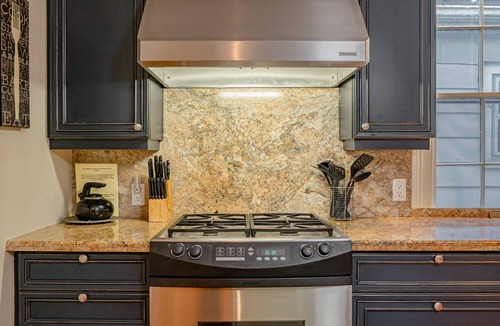 Historic Old Town House | Arbour House, 1830 Historic Home