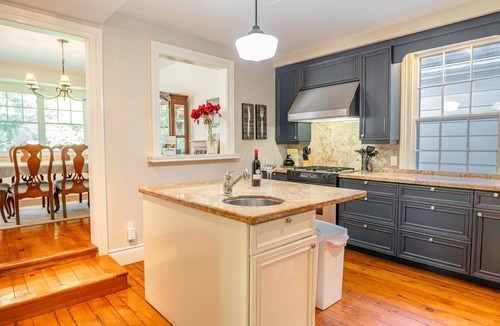 Historic Old Town House | Arbour House, 1830 Historic Home