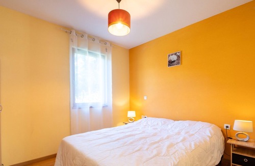 Montoulieu Apartment | Arbre Papillons 2 - Chalet vue montagne T3