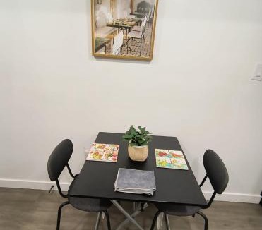 London Apartment | ArbyManie's Place Newly Built Basement Apartment