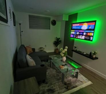 London Apartment | ArbyManie's Place Newly Built Basement Apartment