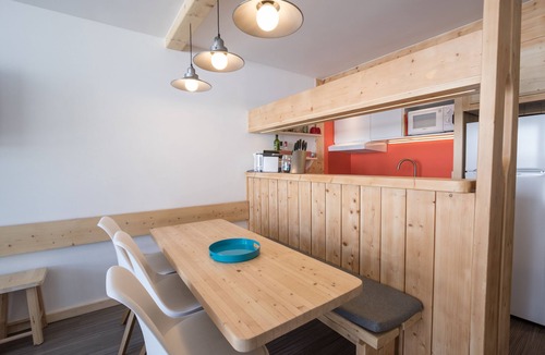 Arc-1800 Apartment | ARC 1800 TOURNAVELLES RESIDENCE IN THE CENTER OF THE STATION FOR 8/10 people